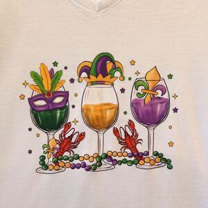 Mardi Gras Shirt Ladies Med Parade Beads Celebration Nola New Orleans Festival
